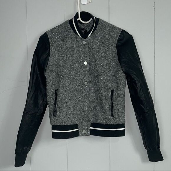 Abercrombie & Fitch Heritage Wool Bomber Jacket Faux Leather Black Gray Size XS - Picture 2 of 9